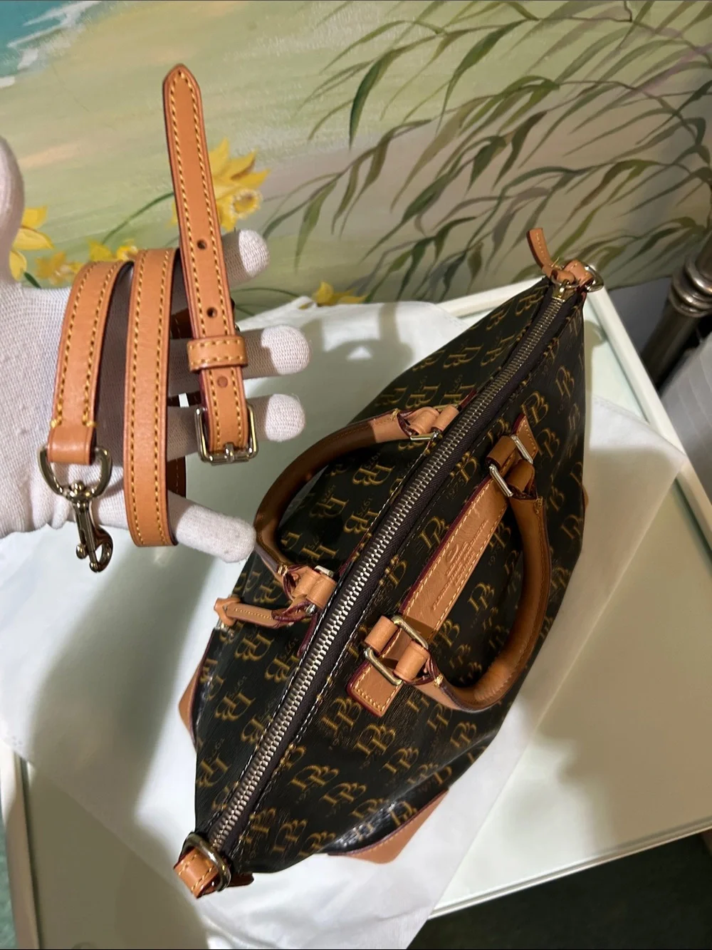 Dooney & Bourke Vanessa Signature 1975 Satchel/Shoulder Bag Espresso Honey